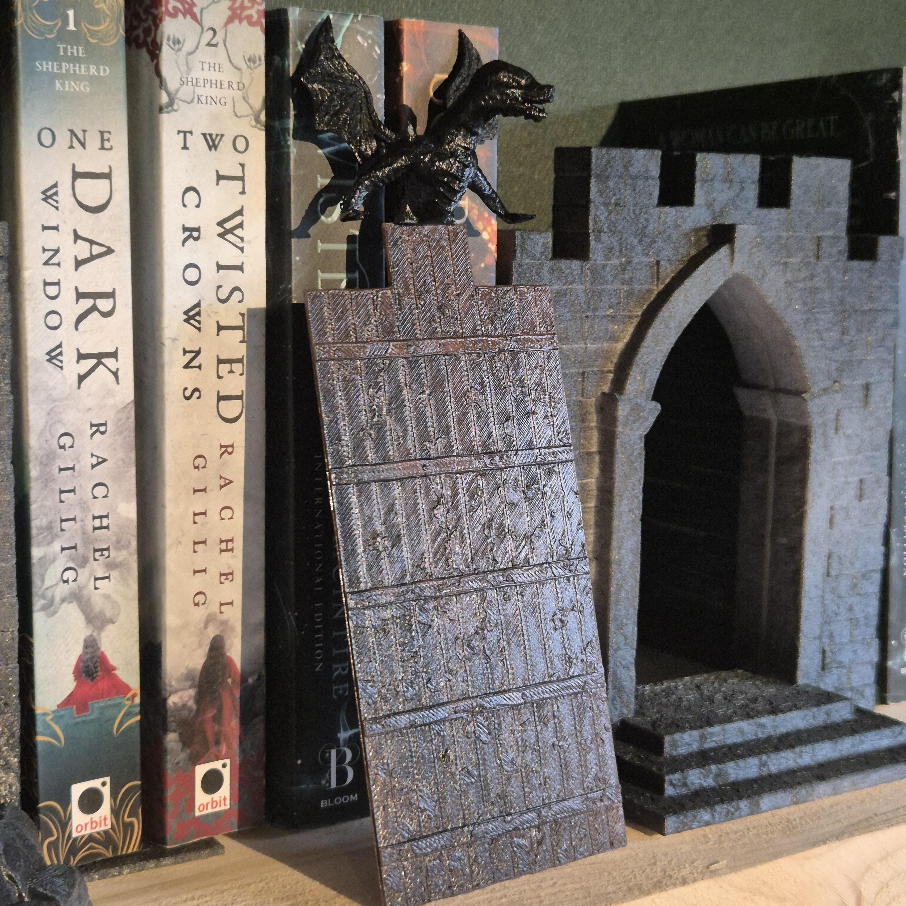 Fantasy Castle book ends & nook - DnD DM screen