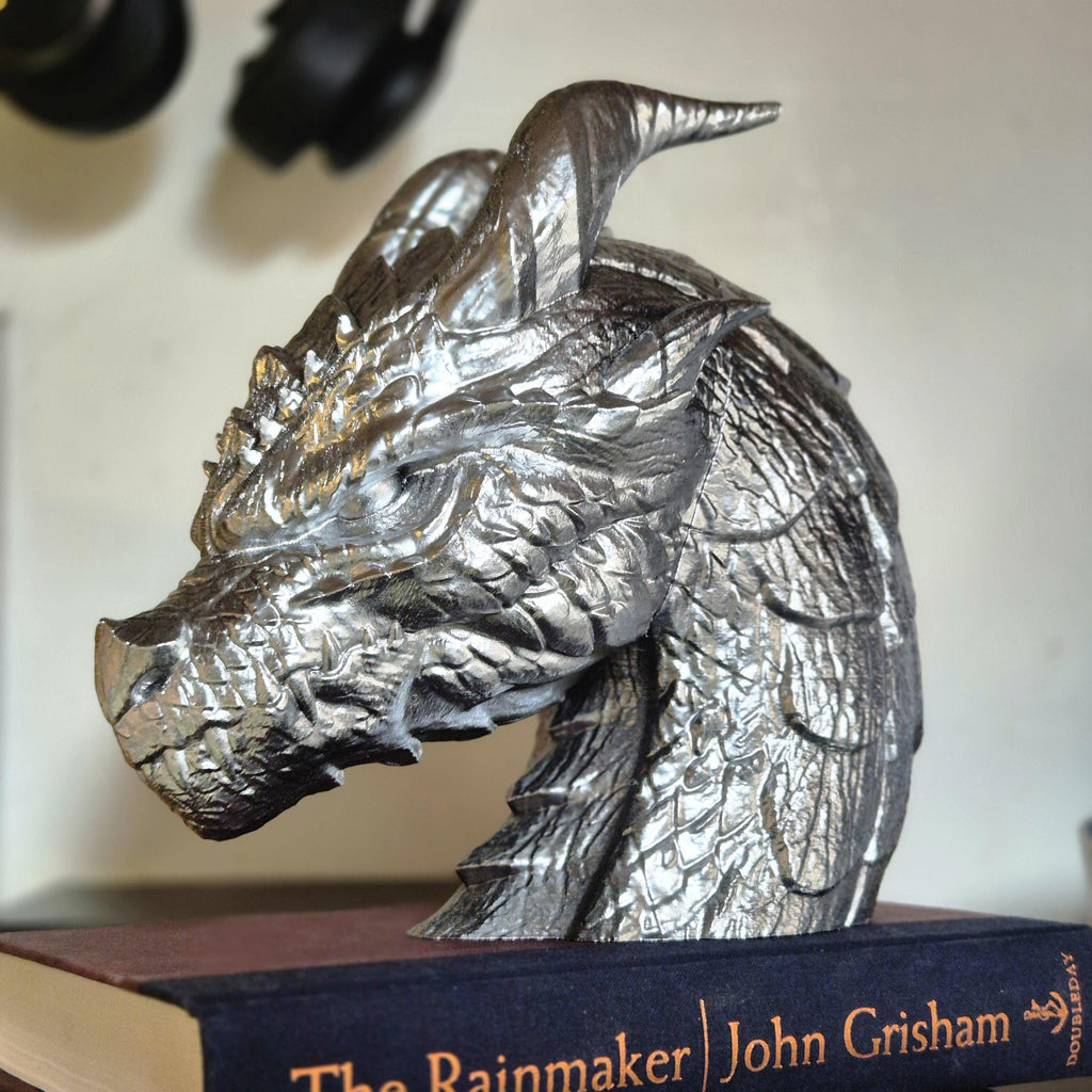 Drachenkopf-Telefonständer – Einzigartig und handgefertigt