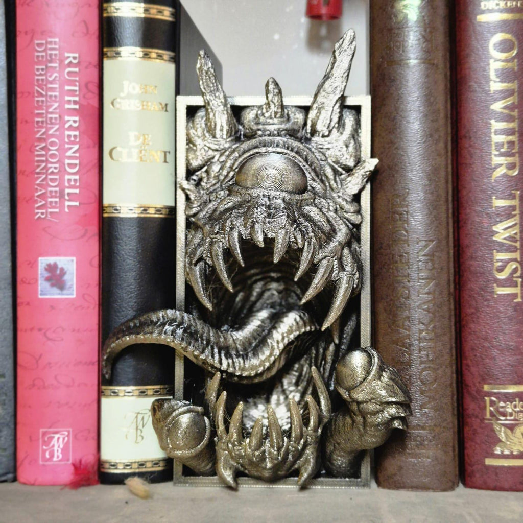 Watcher Book Nook - 3D Printed Mysterious Guardian for Your Bookshelf