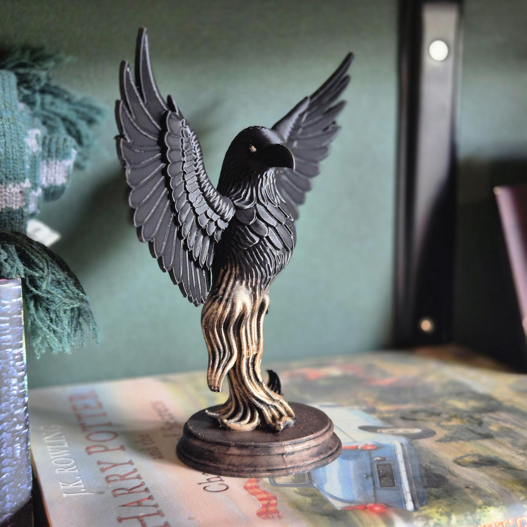 Raven Figurine – Gothic Bird Statue with Flame Base | Dark Academia & Fantasy Home Decor | Occult Crow Sculpture