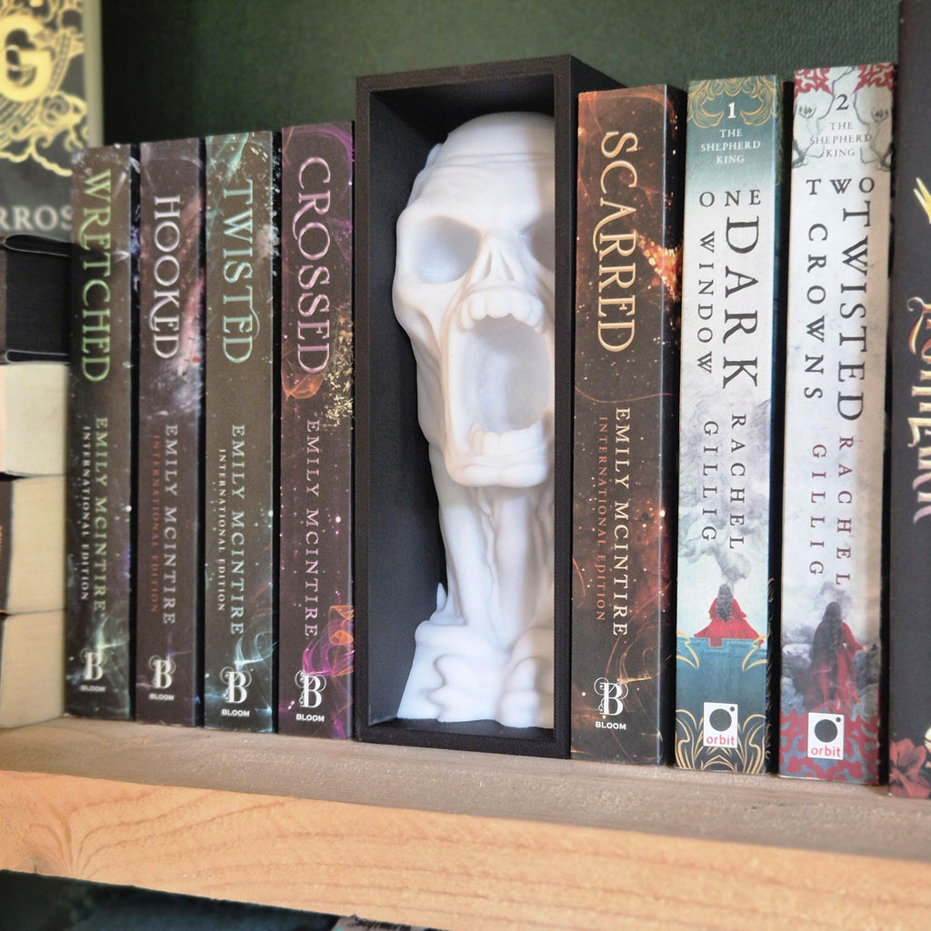 Unique Game Book Nook Screaming Skulls - Perfect for Gamers and Book Lovers