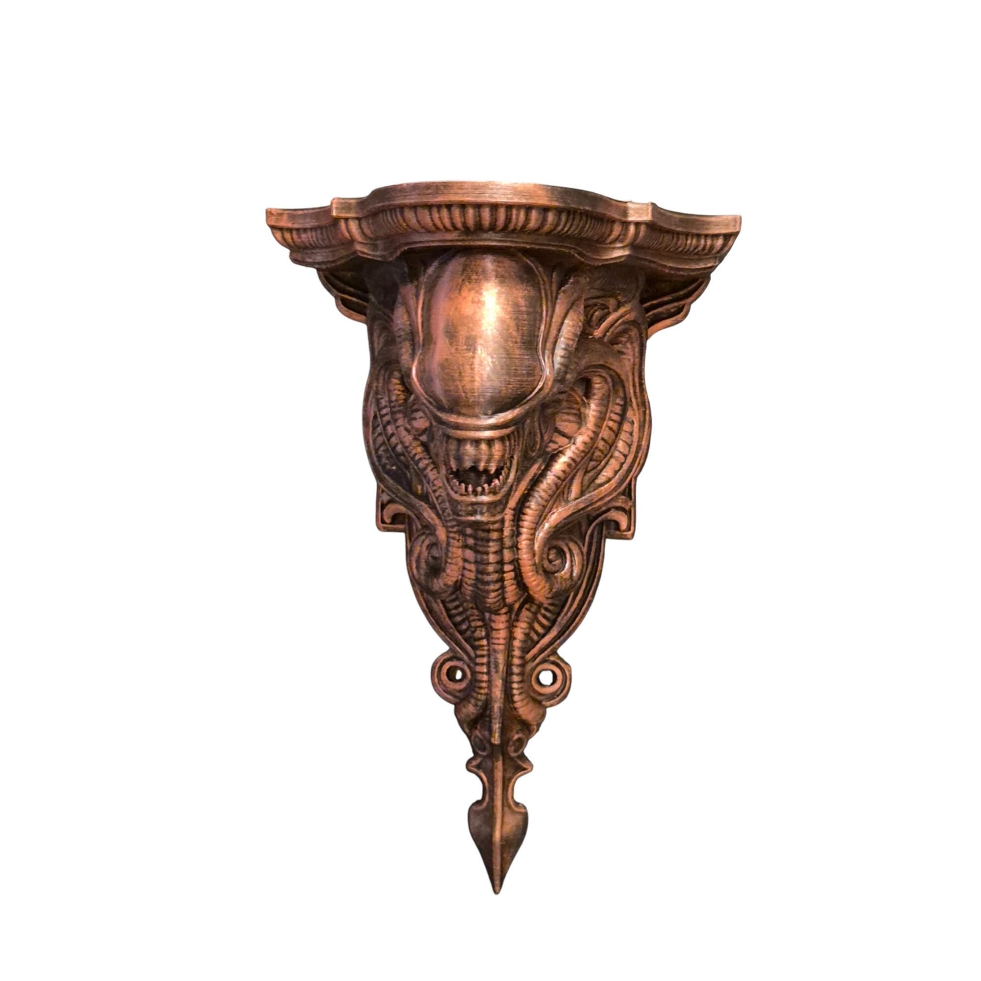 Alien Wall Shelf – Giger-Inspired Biomechanical Skull Wall Bracket – Sci-Fi Gothic Decor – Xenomorph Horror Sculpture Shelf