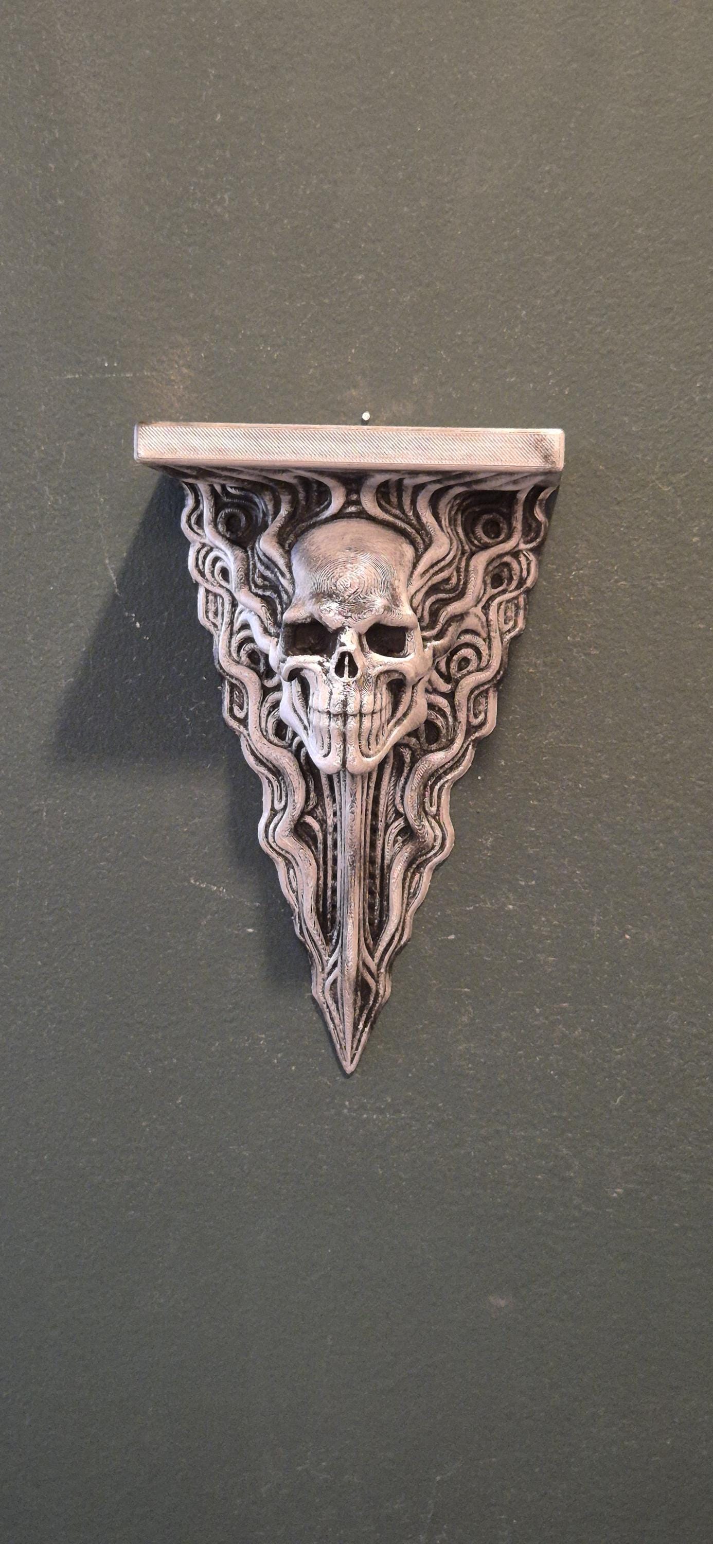 Biomechanical Skull Wall Shelf – H.R. Giger Inspired Gothic Decor – Alien Industrial Style Wall Bracket