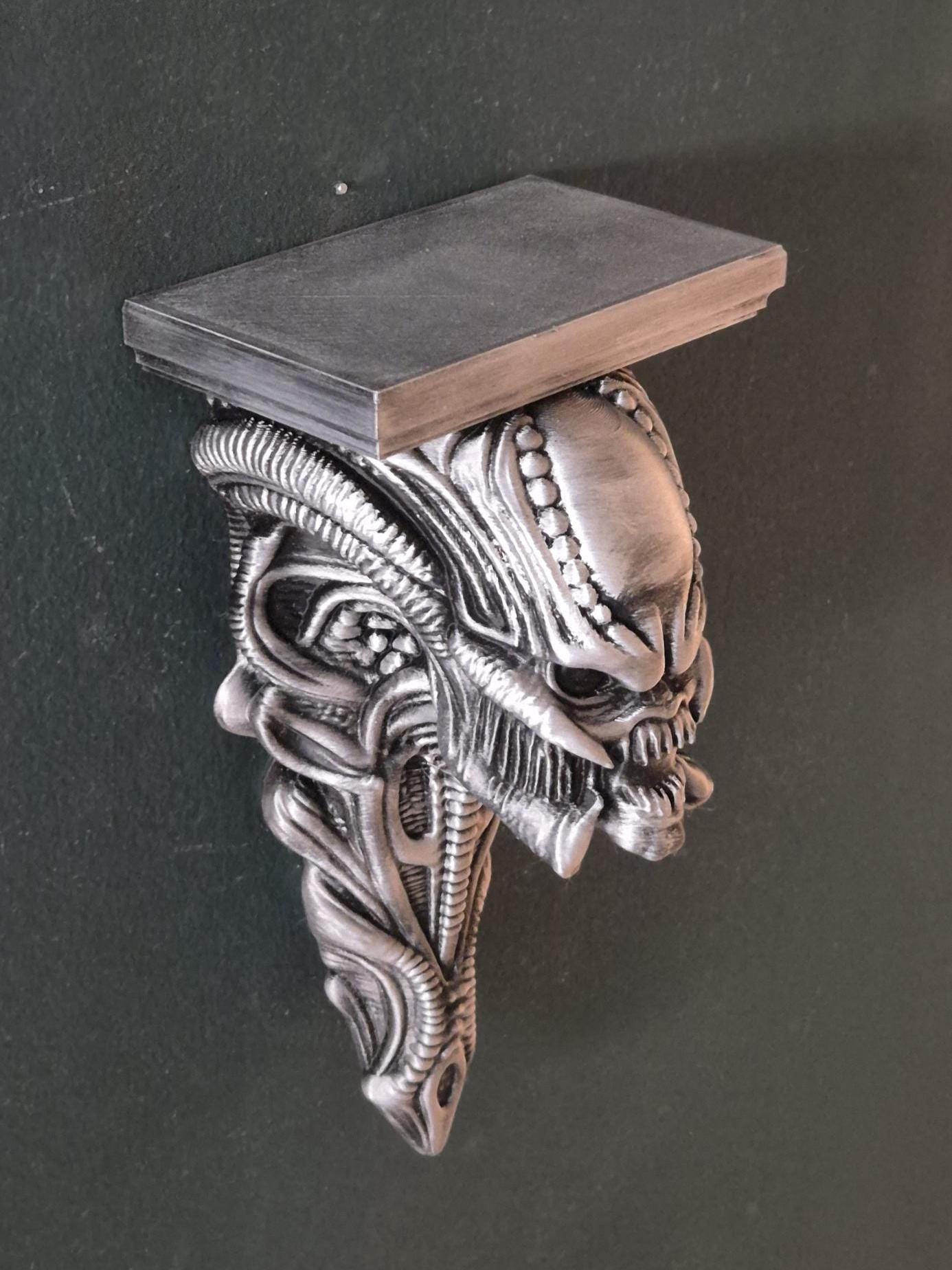 Gothic Wall Shelf with Demon Dragon Skeleton Design – Dark Fantasy Candle Holder – Horror Home Decor