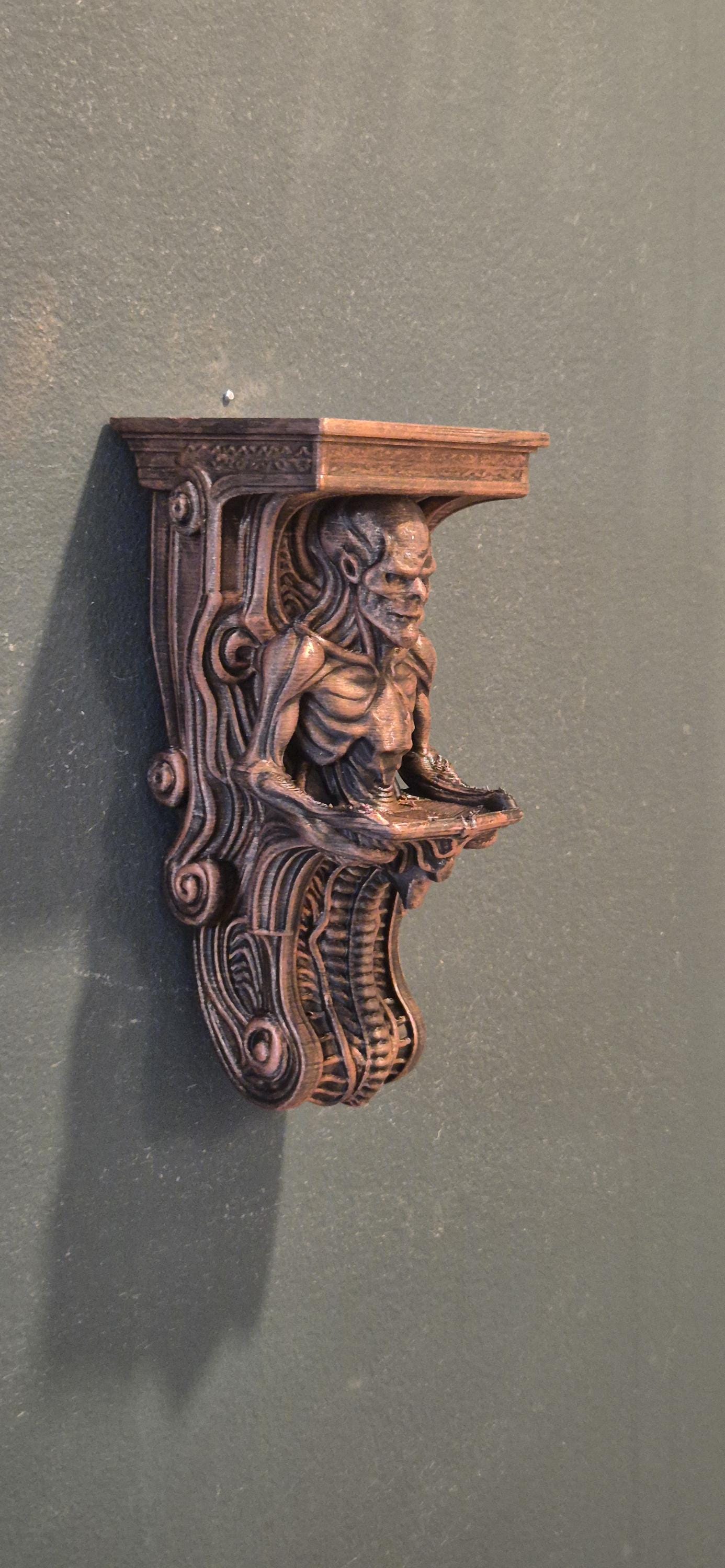 Giger-Style Wall Shelf with Alien Creature Design – Dark Sci-Fi Home Decor, Gothic Art Display Bracket