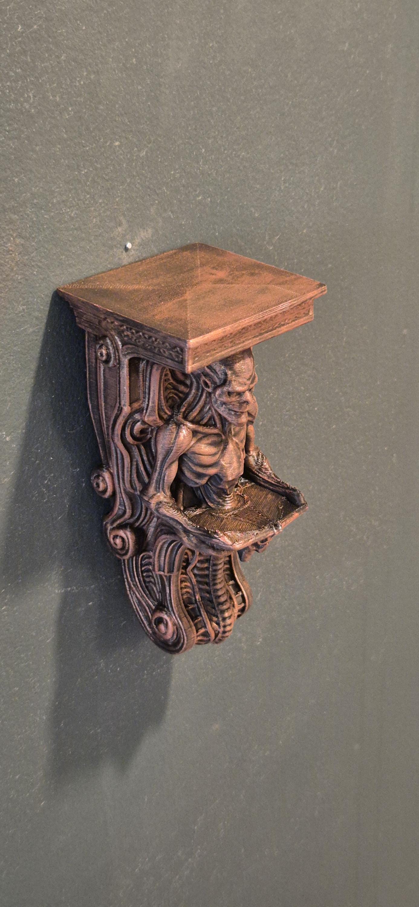 Giger-Style Wall Shelf with Alien Creature Design – Dark Sci-Fi Home Decor, Gothic Art Display Bracket