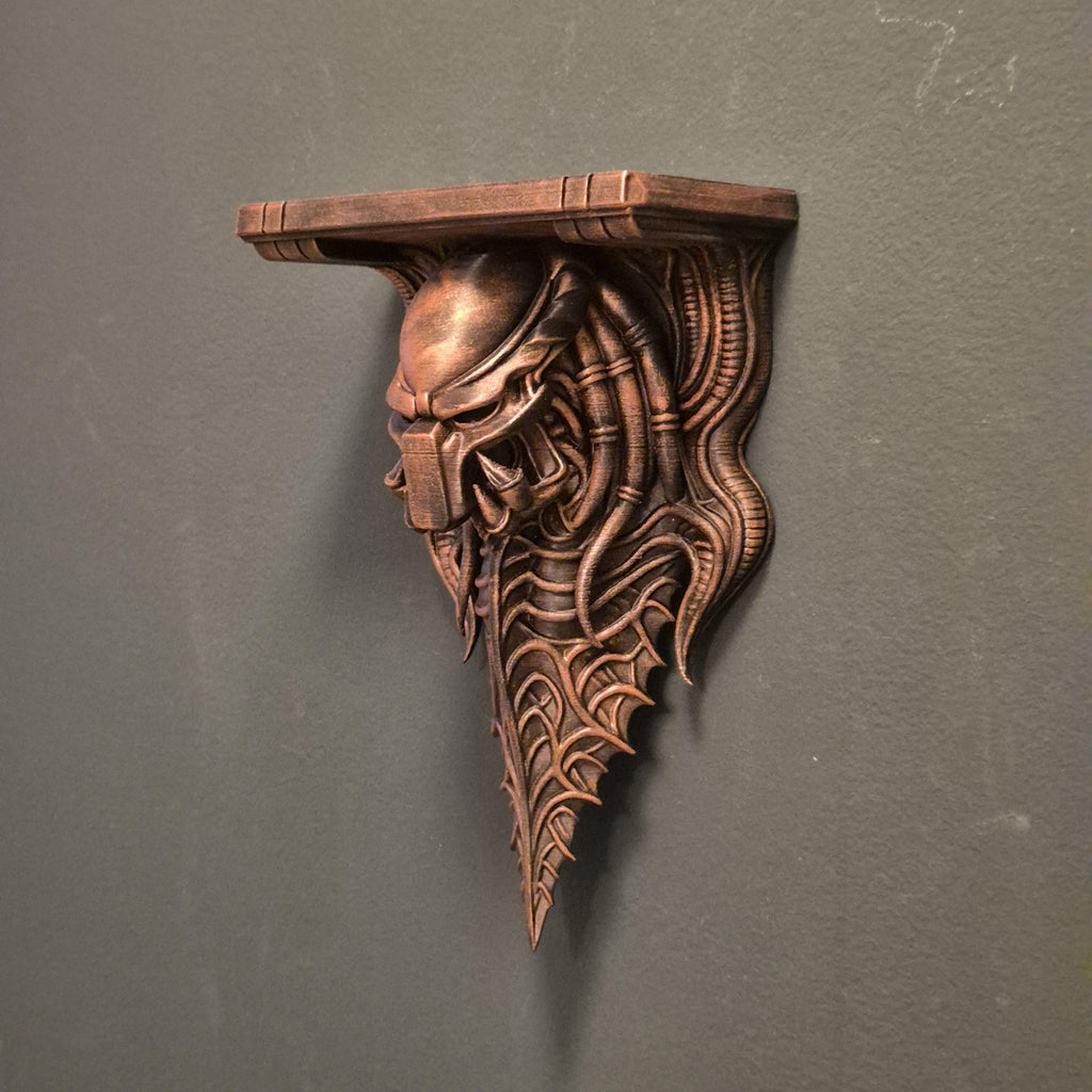 Predator Gothic Wall Shelf – Biomechanical Alien Bracket – Sci-Fi Horror Decor – Hand Painted Xenomorph Hunter Sculpture