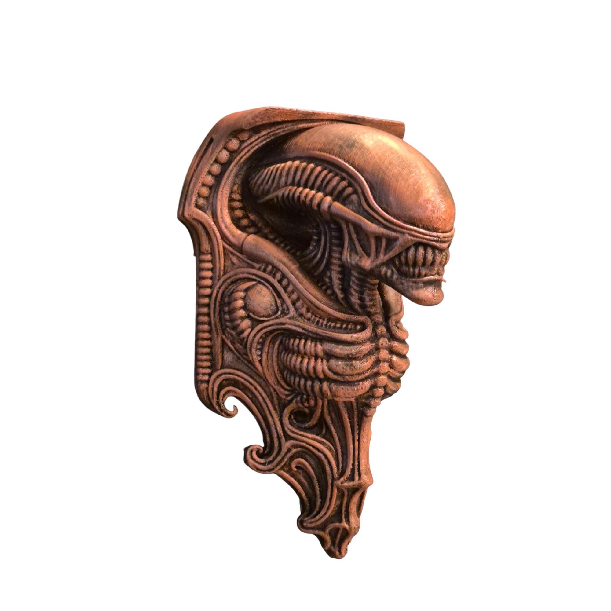 Außerirdische biomechanische Wandskulptur – Giger-inspiriertes Xenomorph-Dekor – Sci-Fi-Horror-Wandkunst – Handgemaltes gotisches Alien-Ornament