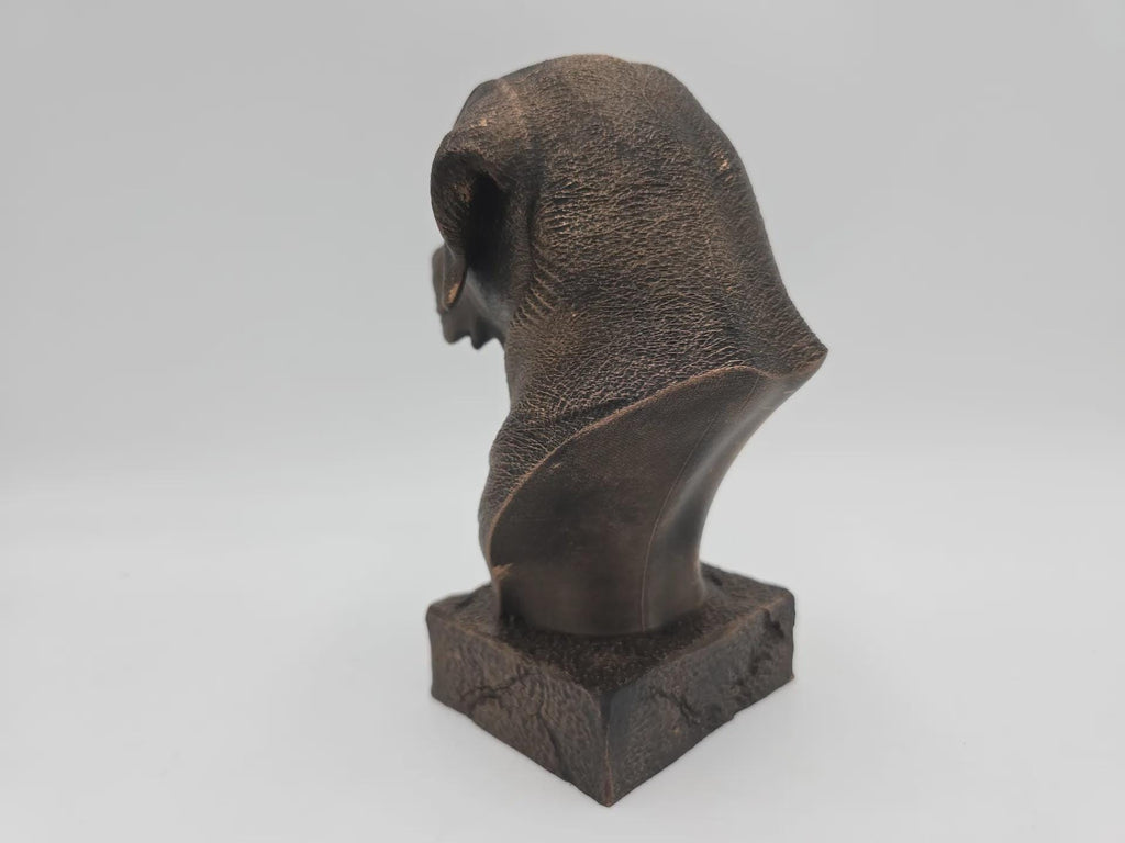 Bust of a labrador statue - home decor dog  lover handpainted ornament