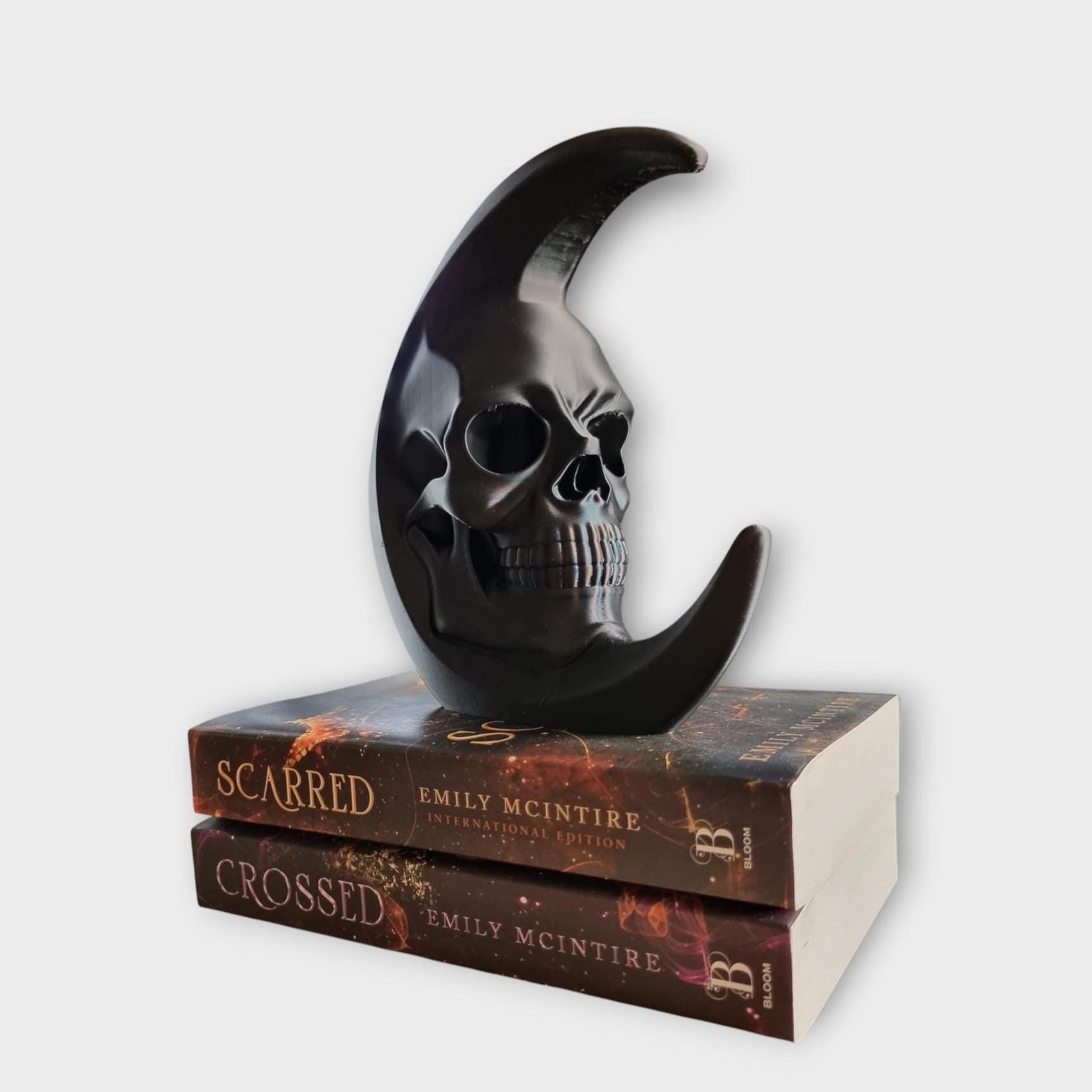 Crescent Moon Skull Decor | Gothic Moon Sculpture | Halloween Skull Ornament | Occult Crescent Decor | Dark Academia Room Accent