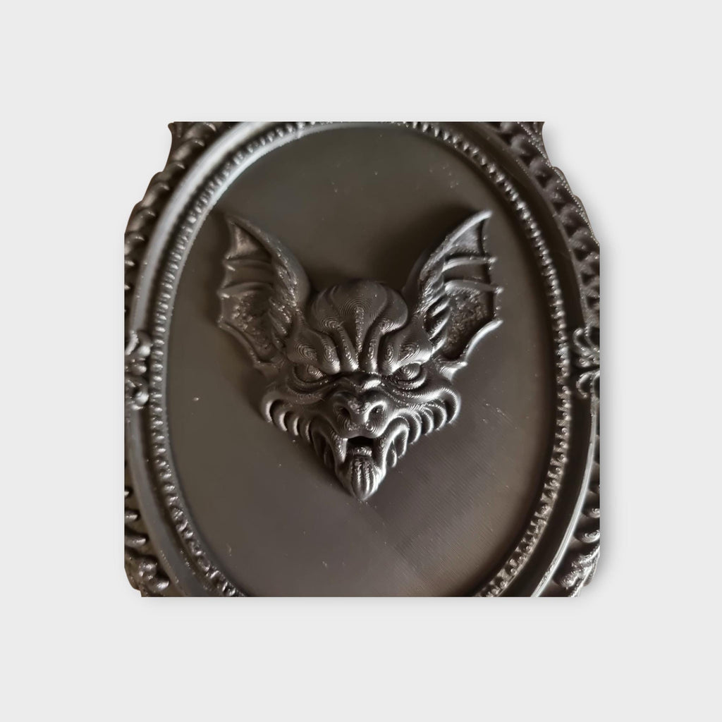 Gothic Fledermaus Wandschild | Halloween Fledermaus Dekor | Dunkler Barock Wandbehang | Gruselige Vampir Fledermaus Kunst | Okkulte Wohndekoration