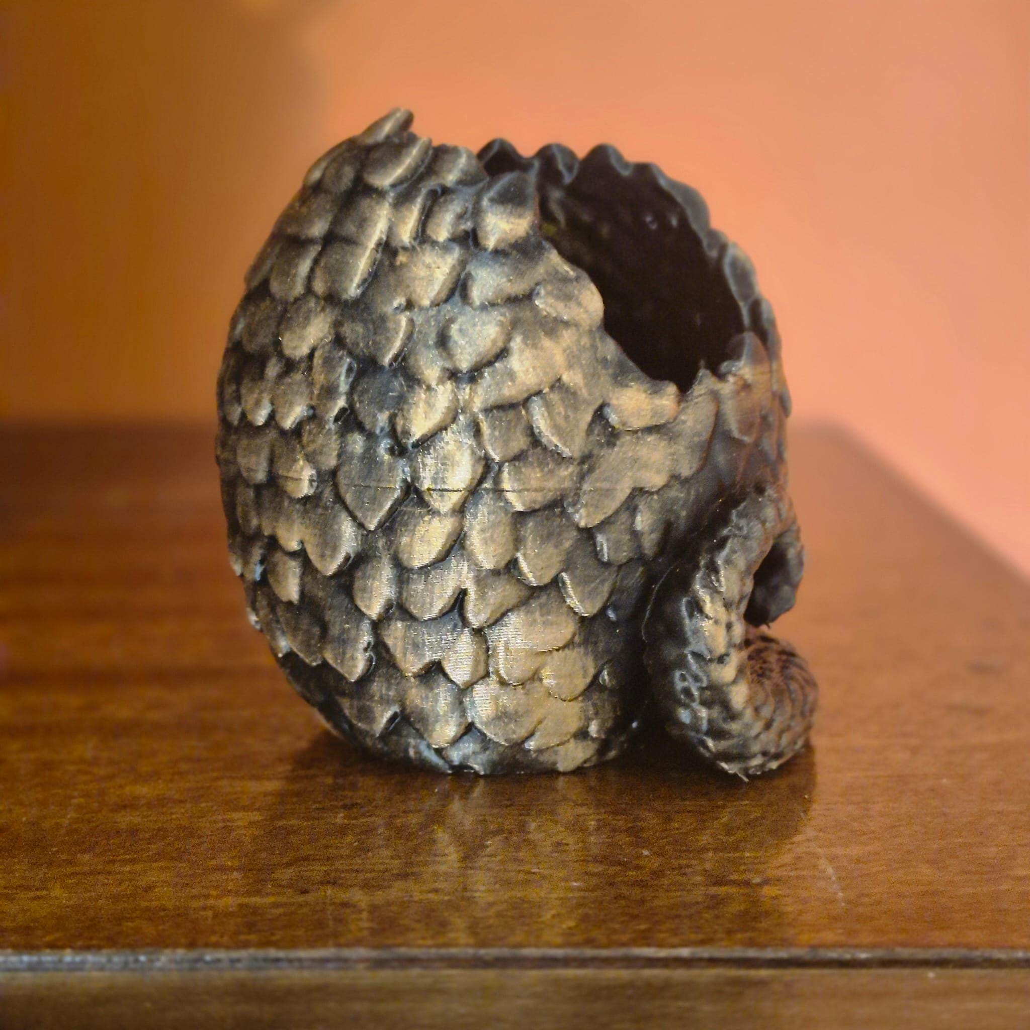Dragon Egg Tealight Candle Holder – Fantasy Home Decor, Handcrafted Dragon Egg Sculpture, Unique Gift for Fantasy Lover