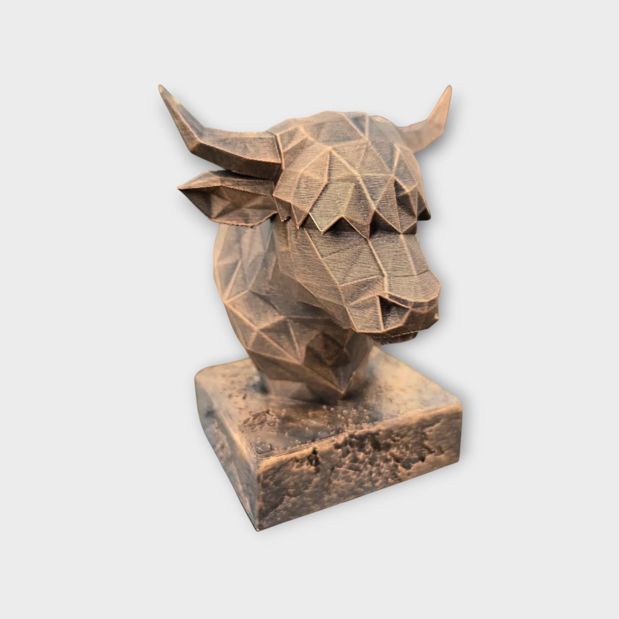 Bust of a Highland Cow Low Poly statue - home decor animal lover gift him her handpainted ornament