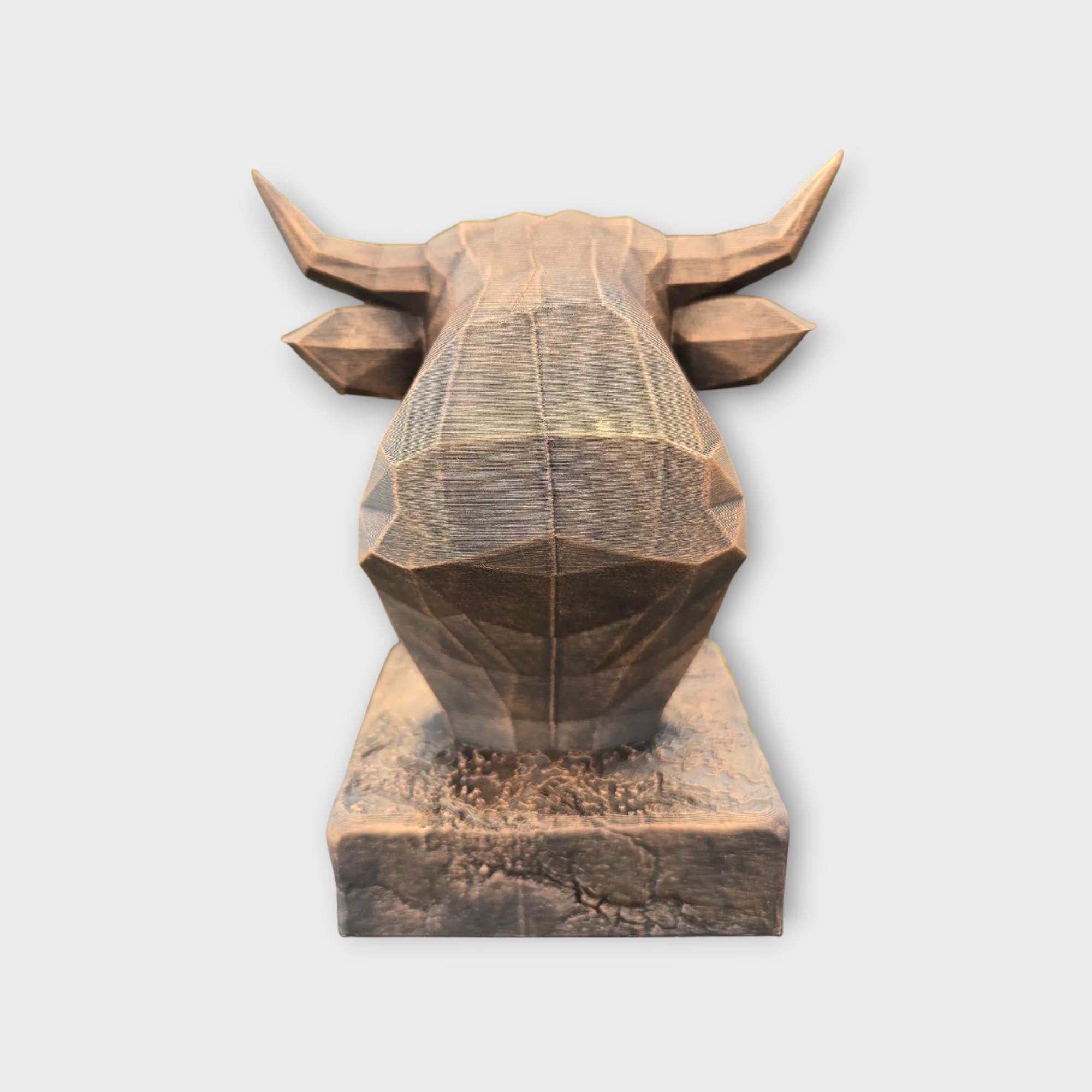 Bust of a Highland Cow Low Poly statue - home decor animal lover gift him her handpainted ornament