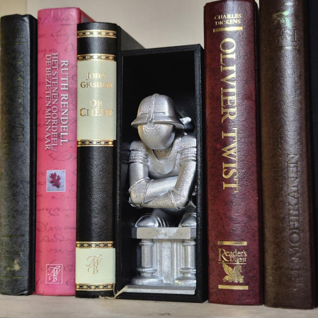 Enchanted Pawn Book Nook wizard chess - 3D Printed Fantasy Soldier for Magical Bookshelves