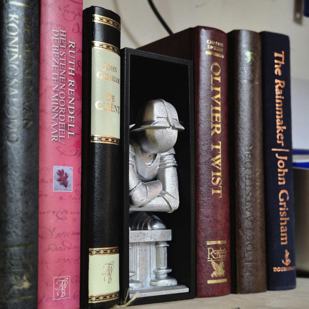 Enchanted Pawn Book Nook wizard chess - 3D Printed Fantasy Soldier for Magical Bookshelves