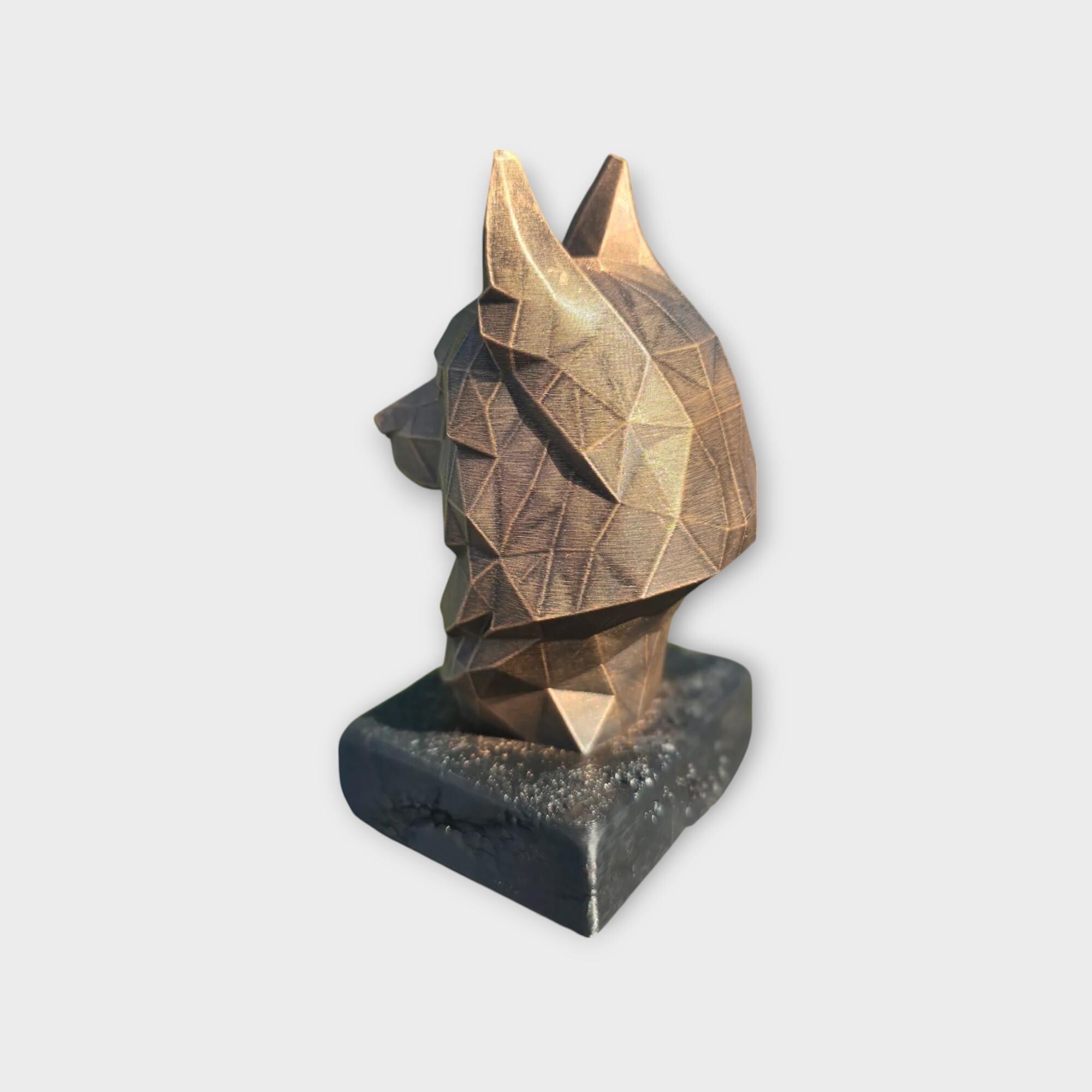 Bust of a German Shepherd Low Poly Bust Dog Statue - Home Decor Dog Lover Hand-Painted Ornament