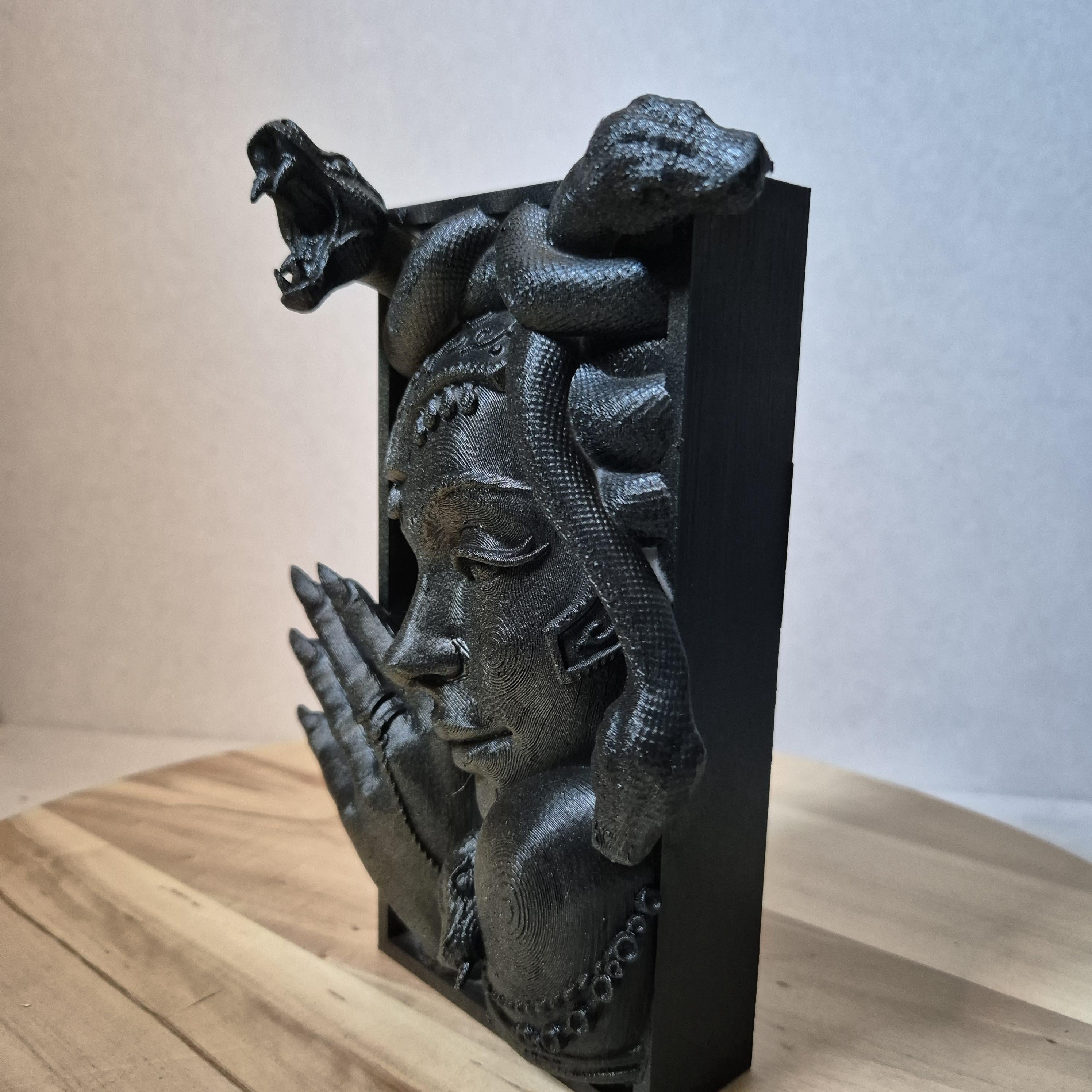 Medusa Book Nook – Griechische Mythologie Bücherregal-Einsatz & dekorativer Buchständer