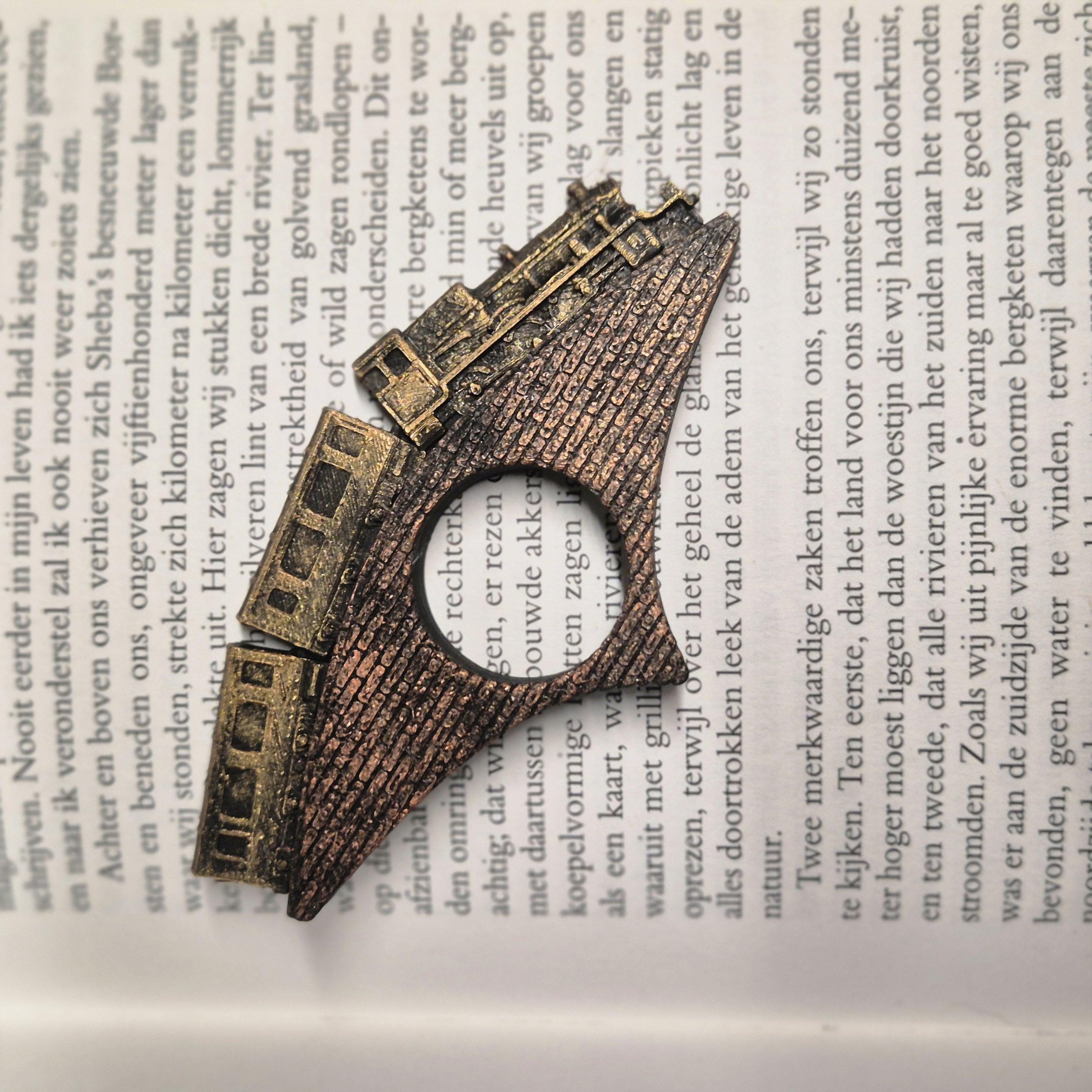 Train Handmade Page Holder | Thumb Book Holder | Perfect Gift for Book Lovers | Reading Aid for Comfortable Reading | Bookworm Gift