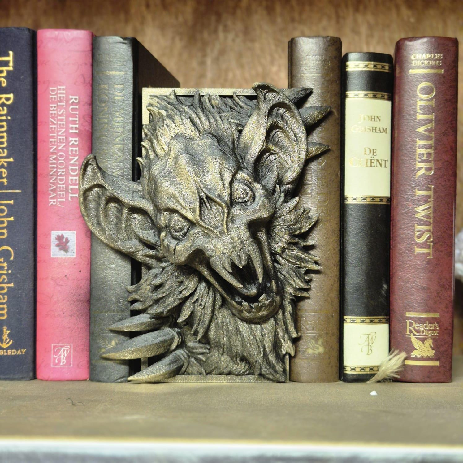 Unique Handcrafted bat Book Nook | Mystical bat Bookend | Fantasy Bookshelf Decor