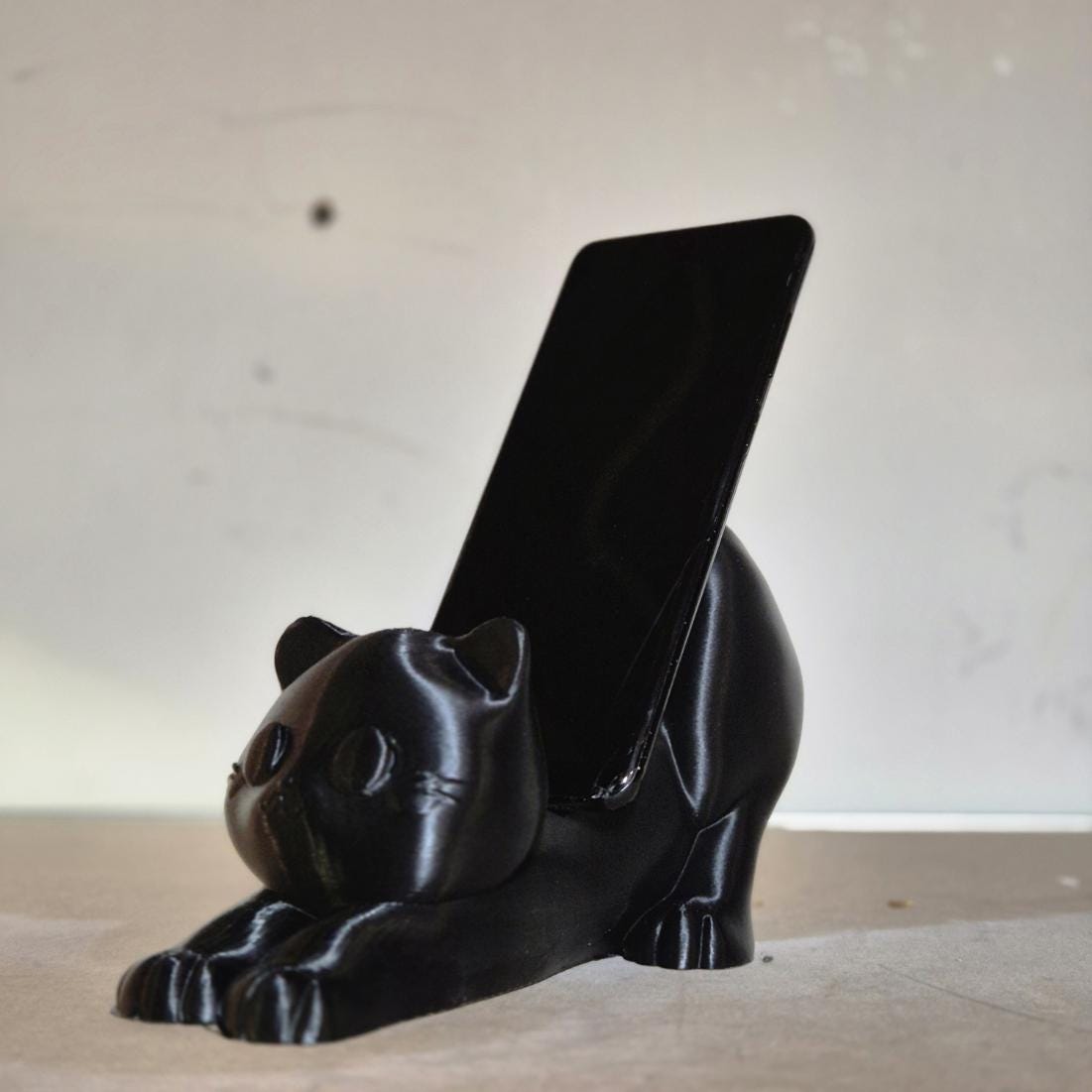 Cute Cat Phone Holder - Purr-fectly Adorable and Functional
