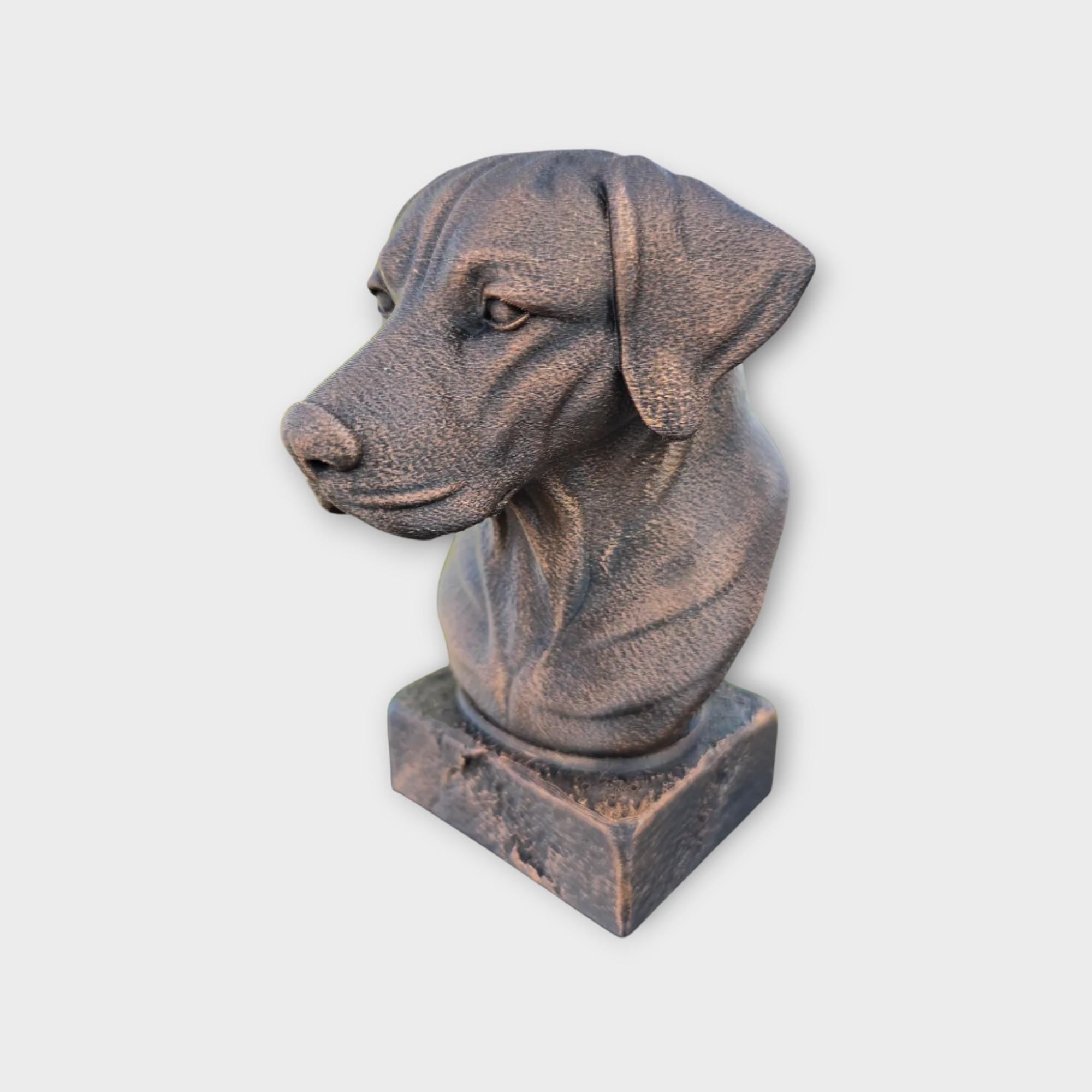 Bust of a german shorthaired pointer statue - home decor dog lover gift him her handpainted ornament