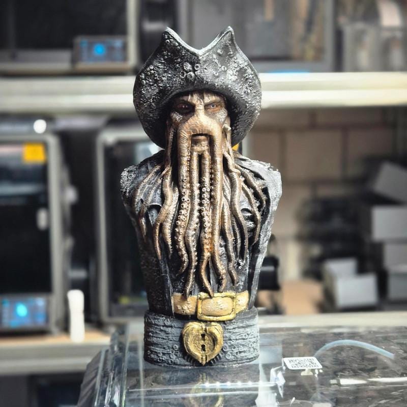 Davy Jones bust handpainted - decor home pirates of the carribien