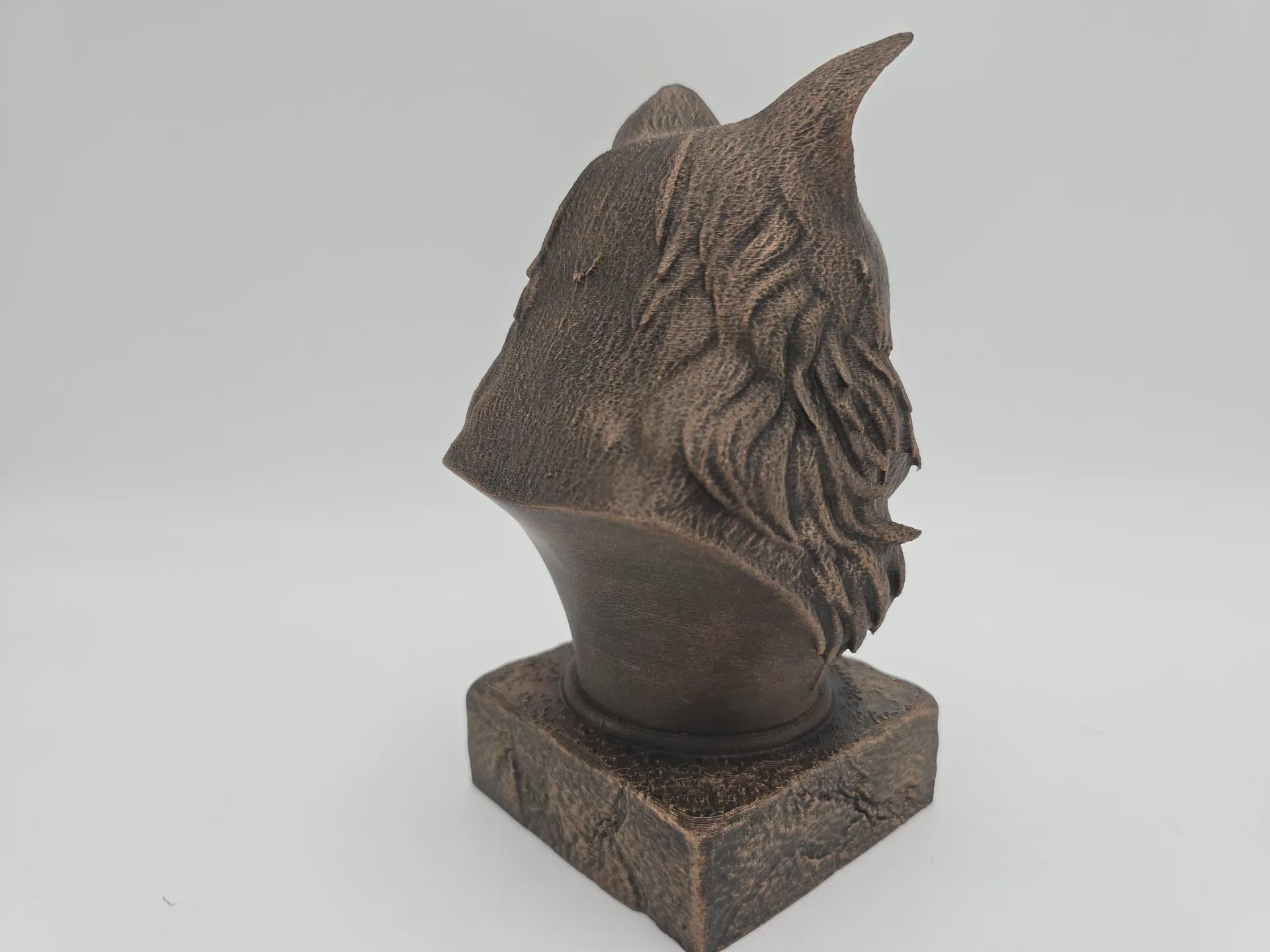 Bust of a maine coon cat bust statue - home decor cat lover handpainted ornament