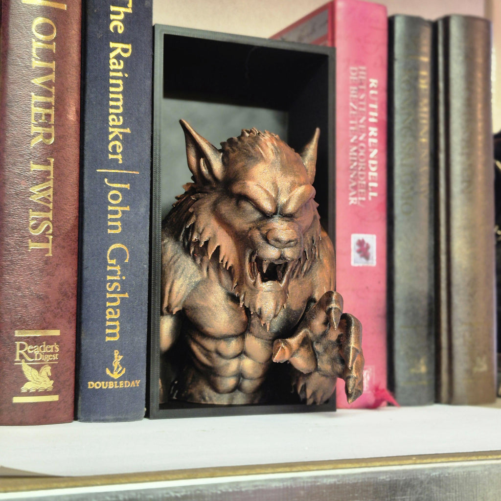 Book nook werewolf bronze - bookshelf fantasy decor