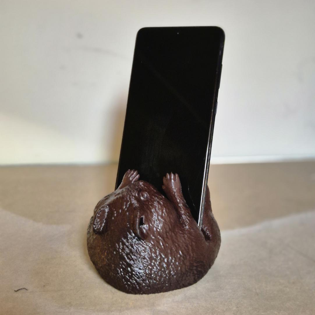 Adorable Hamster Phone Holder - The Cutest Way to Hold Your Phone!