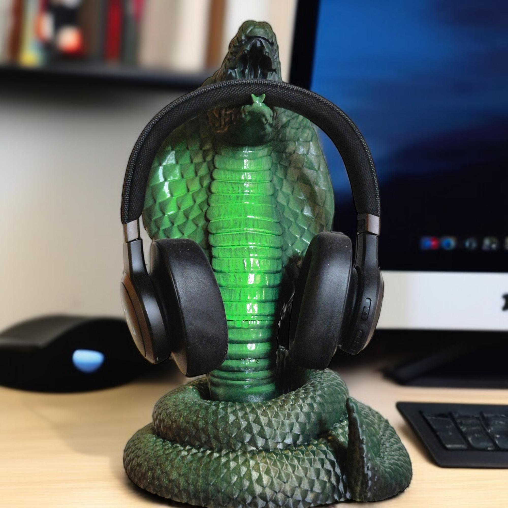 Cobra Black Premium Headphone Stand – Sleek, Modern, and Stylish gift