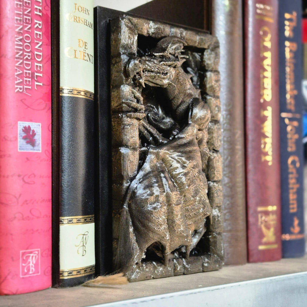 Epic Dragon Climber Book Nook - Fantasy Bookshelf Decor