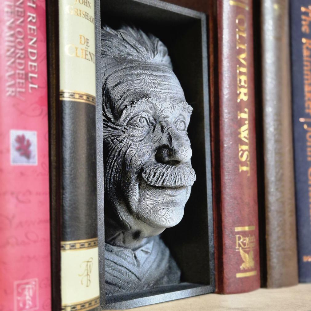 Einstein Book Nook | Science and Innovation Bookshelf Decor