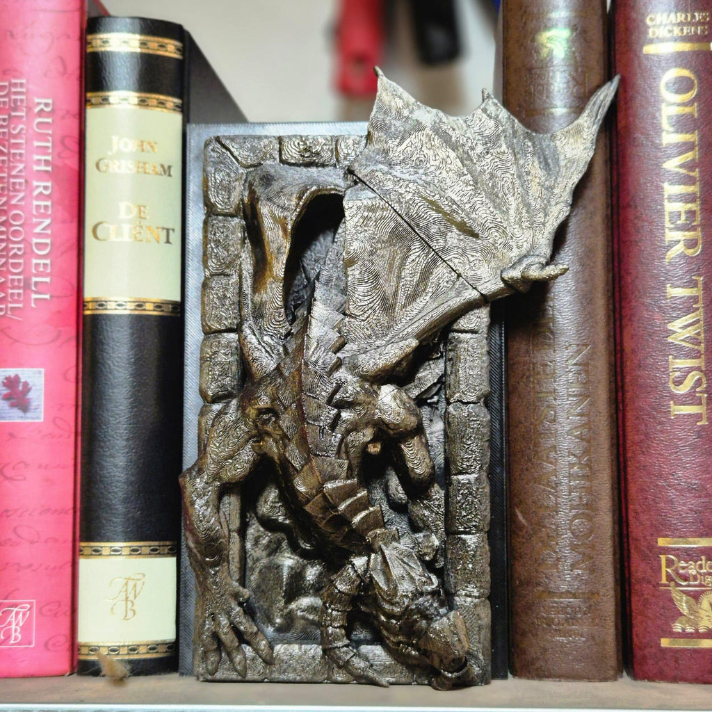 Dragon Adventure Book Nook - Climbing the Wall of Fantasy