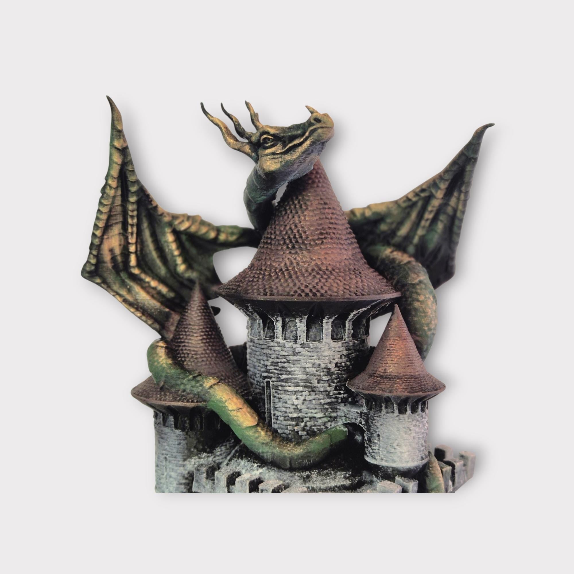 Drache auf Würfelturm - Dungeons &amp; Dragons Zubehör DnD Spiel