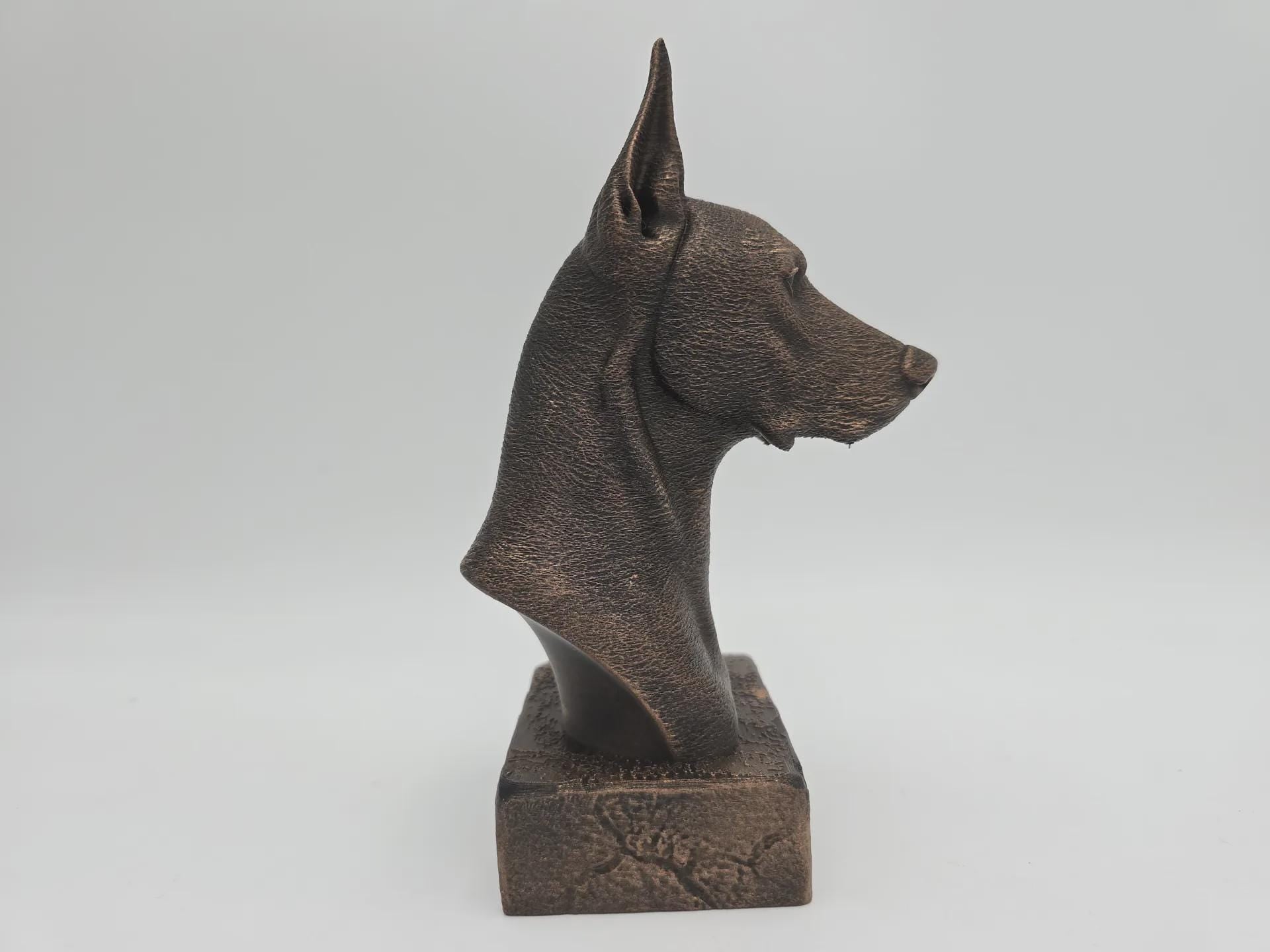 Büste einer Dobermann-Statue – handbemaltes Wohndekor, Hundeliebhaber, Geschenk für ihn oder sie, Ornament