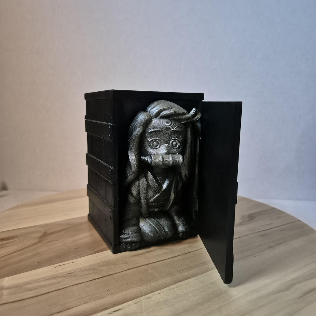 Nezuko Enchanting Girl in einer Book Nook Box – 15 x 8 x 8 cm