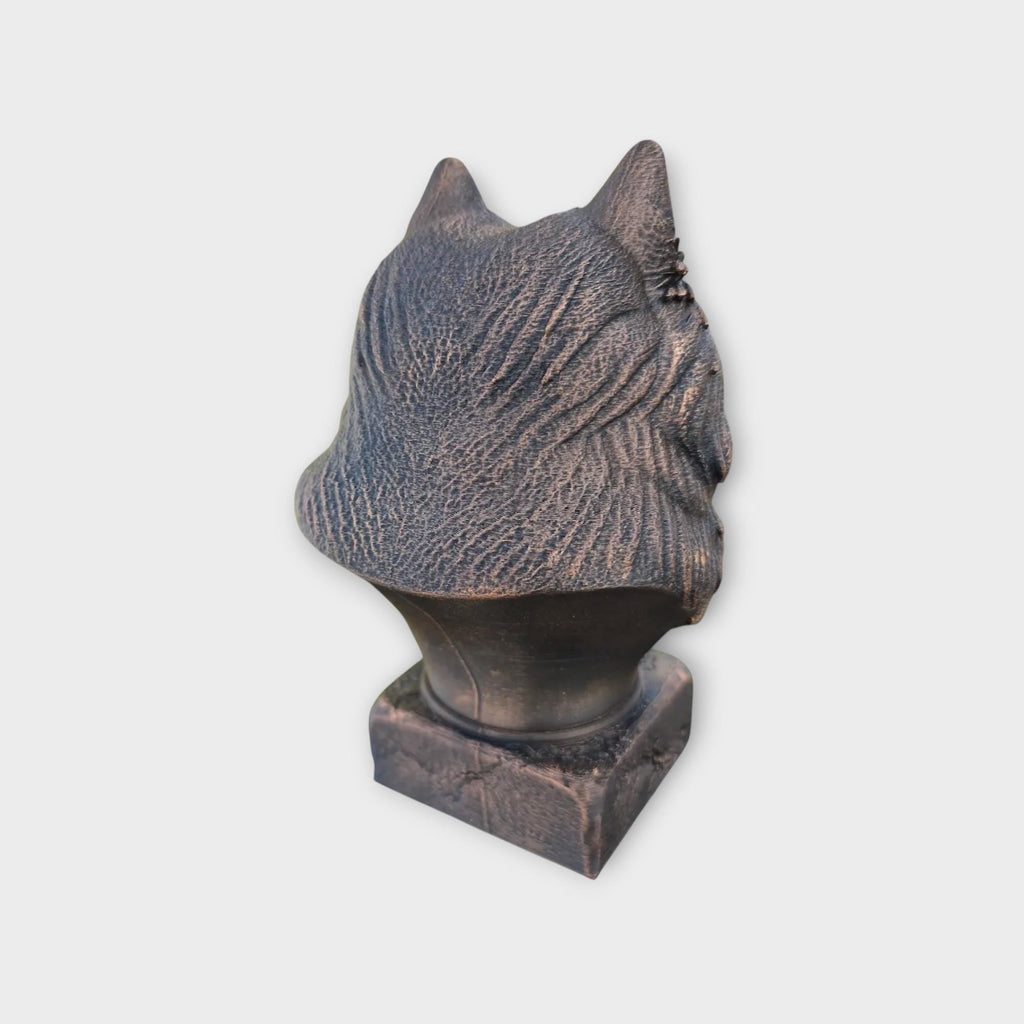 Bust of a Keeshond Pointer Statue - Home Decor Dog Lover Gift Him Her Handpainted Ornament