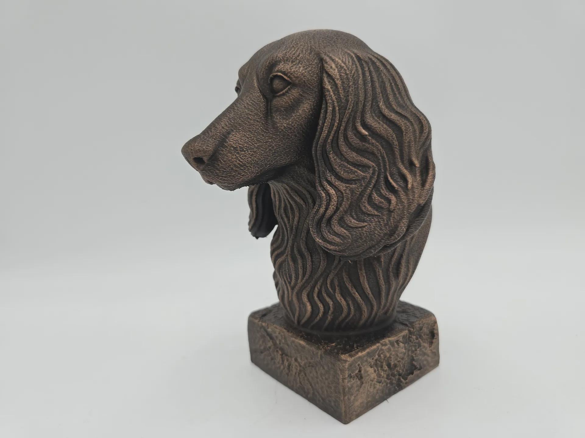 Büste einer langhaarigen Dackelbüste, Hundestatue – Wohndeko, Hundeliebhaber, handbemaltes Ornament