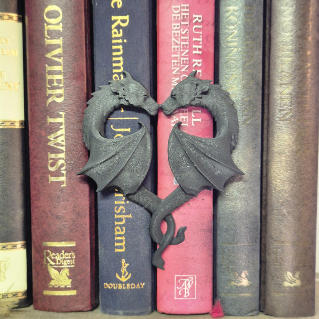Dragon black Heart book decor - Dragons Forming a Heart - Unique Bookshelf decor for forthwing onyxstorm fans