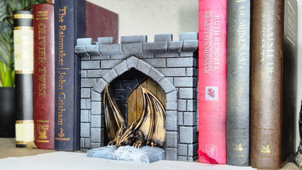 Drache im Schloss-Buch-Eckchen - Fantasy-Dekor-Geschenk für Sie und Ihn