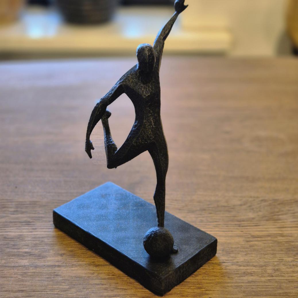Einzigartige abstrakte Figur – Fußball-Geschenk, Bücherregal, Heim-Schreibtisch-Dekor