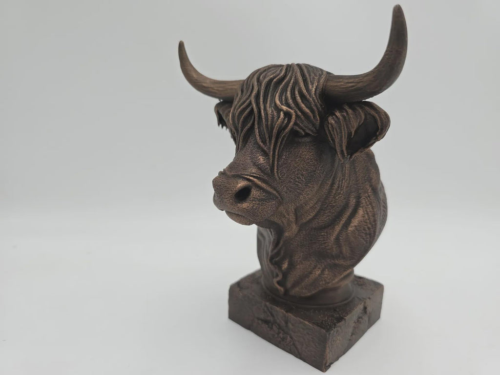 Büste einer Highland-Kuh-Statue – Wohndeko, Kuhliebhaber, handbemaltes Ornament