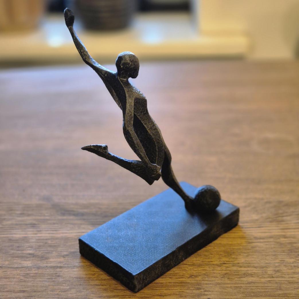 Einzigartige abstrakte Figur – Fußball-Geschenk, Bücherregal, Heim-Schreibtisch-Dekor