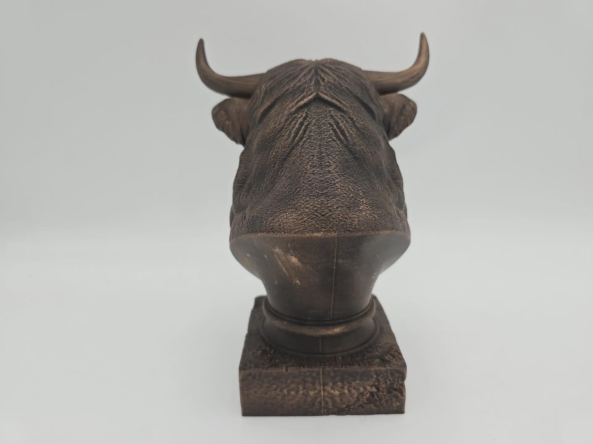Büste einer Highland-Kuh-Statue – Wohndeko, Kuhliebhaber, handbemaltes Ornament