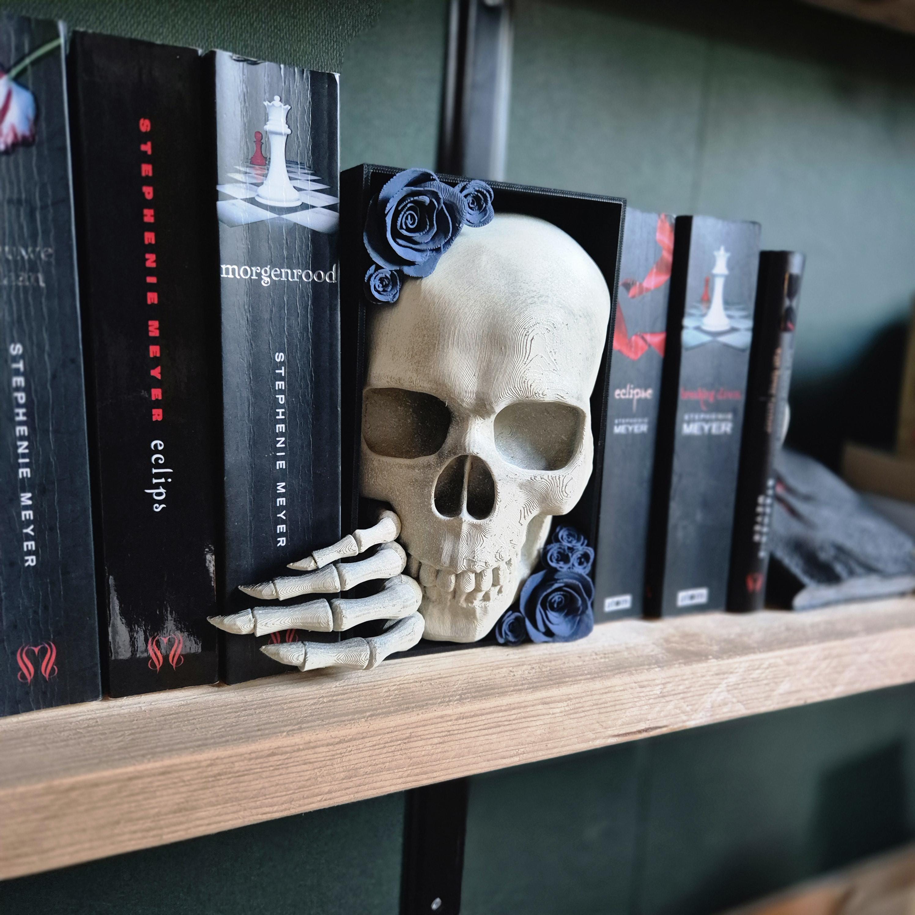 Bücherecke Totenkopf mit Blumen - Bücherregal Fantasy Vampir Deko Geschenk