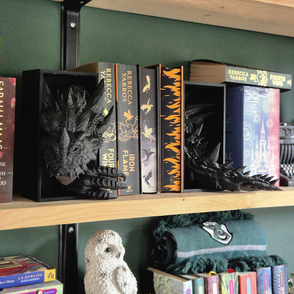 Schwarzer Drachenkopf und Schwanz Buch Nook &amp; DnD DM Bildschirm - 2-in-1 Fantasy Set Forthwing Onyxstorm Dekor Geschenk