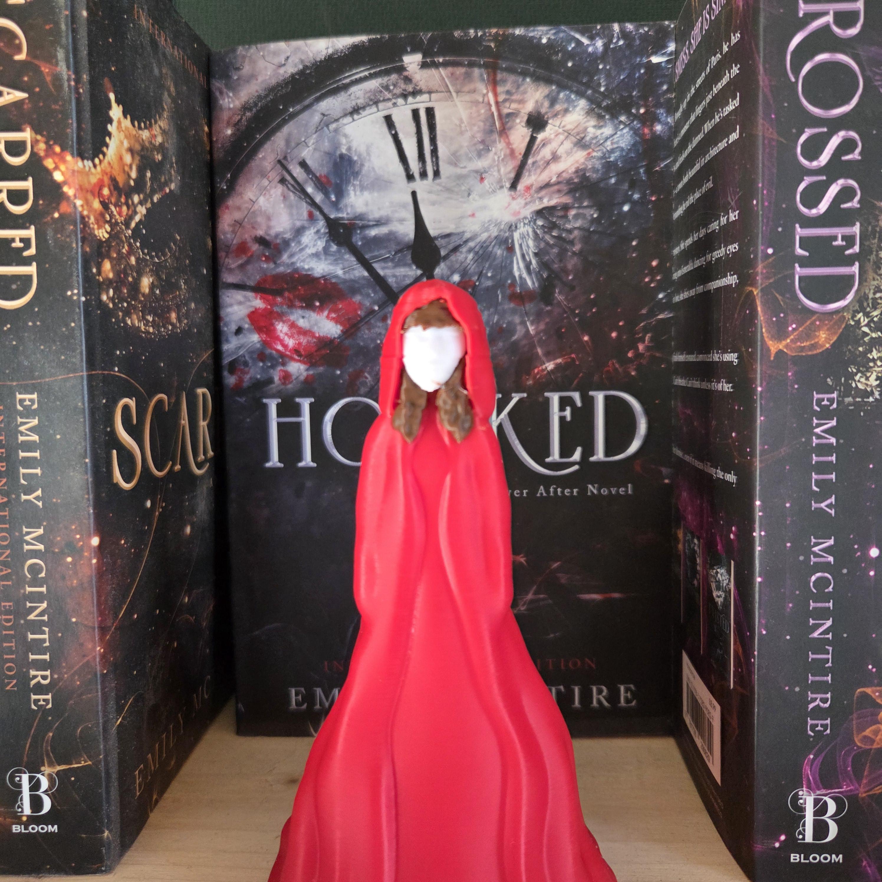 Red Hooded Figurine – Fairytale Bookshelf Decor – 3D Printed Little Red Riding Hood Inspired Statue – Fantasy Book Accessory