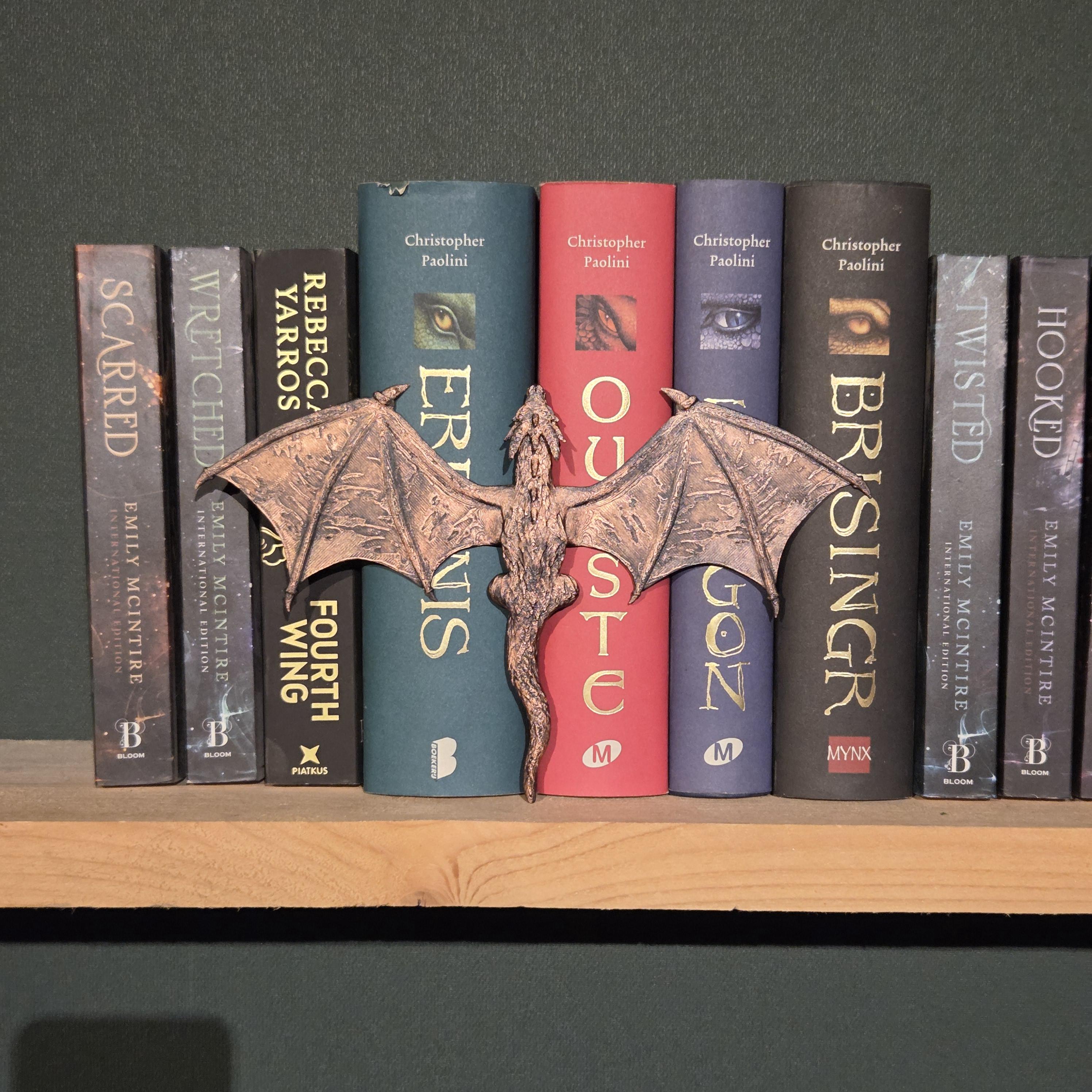 Schwarzer Drache Spinehugger – Fantasy-Begleiter, der sich um den Rücken Ihres Buches schmiegt | Fantasy-Bücherregal-Wächter