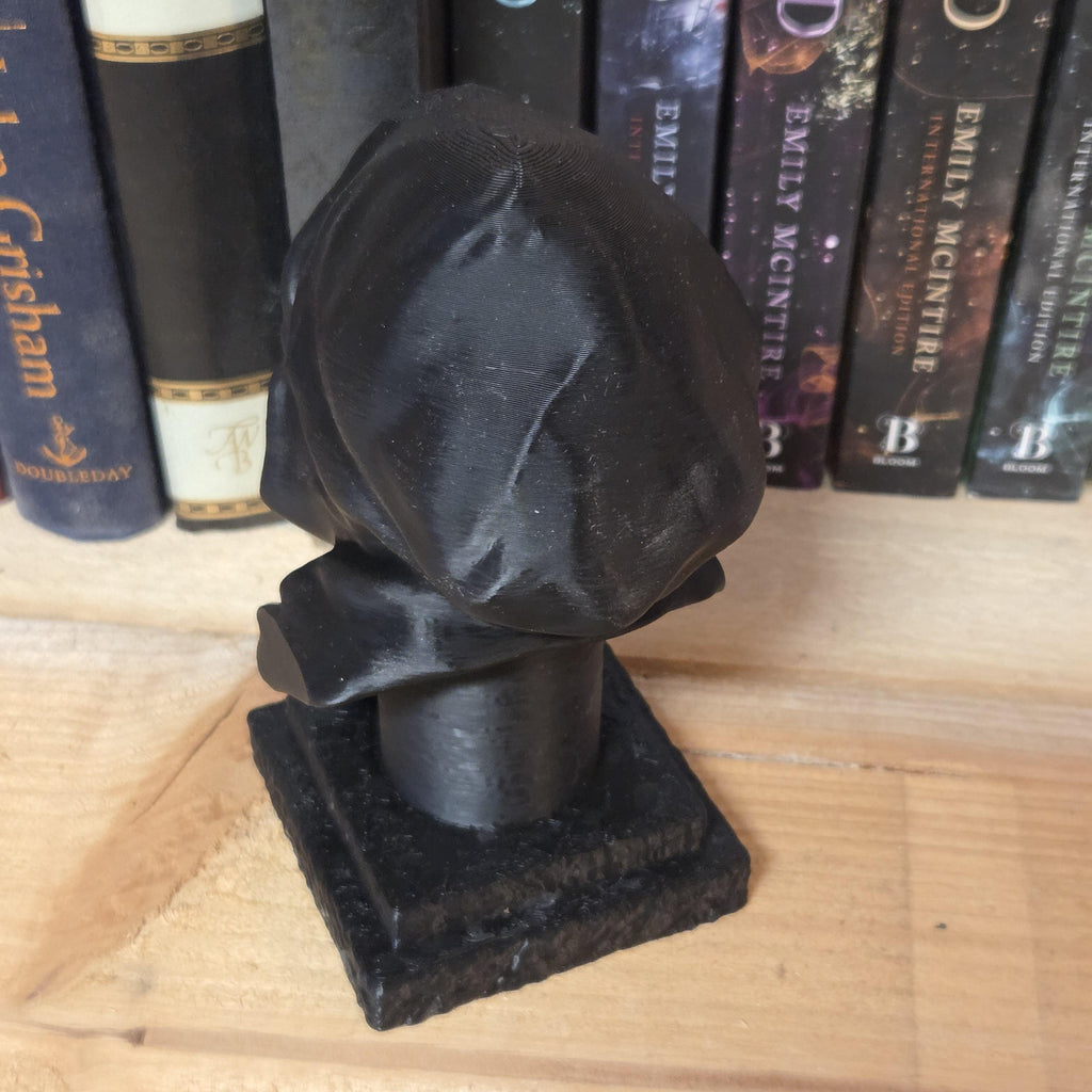 Gothic Skull Bookend | Grim Reaper Bust | Horror Shelf Decor | 3D Printed Halloween Decoration | Dark Academia Home Decor | Macabre Gift
